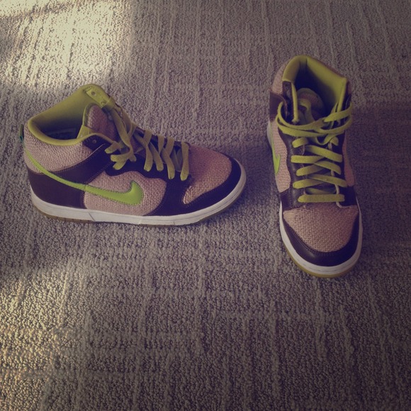nike dunks lime green