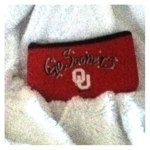 A cute little ou walet