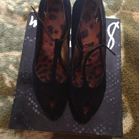 Black Suede heel