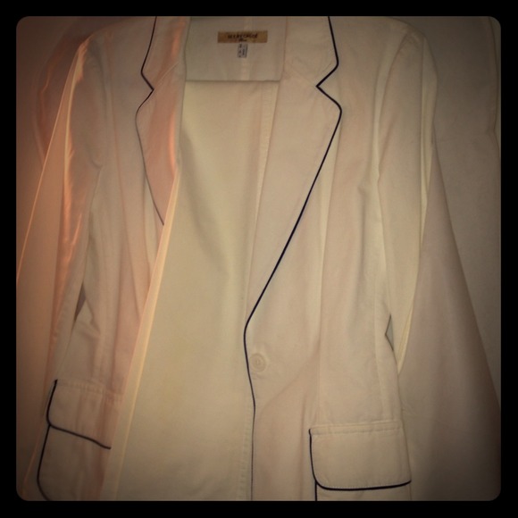 White Italian made pants suit barely worn
