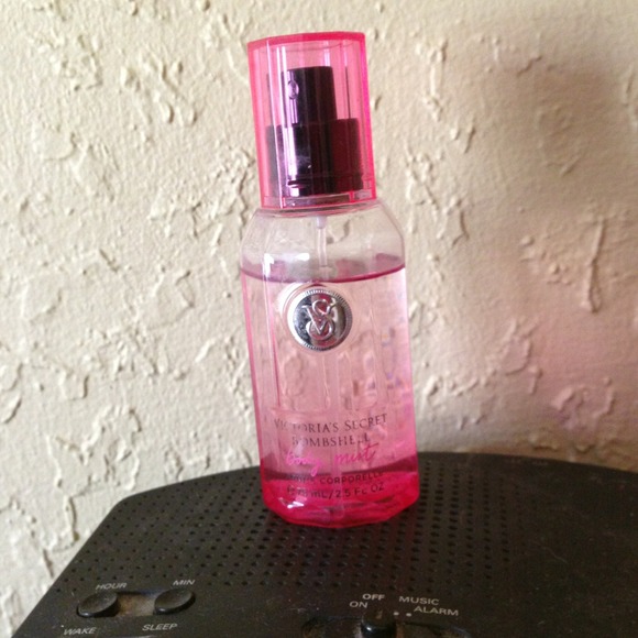 Victoria secret bombshell body mist