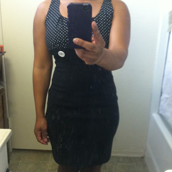 ✨Price Reduced!✨ Black and white polka dot dress