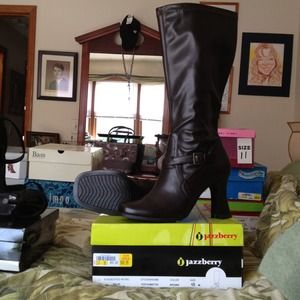 ⭐⭐reserved @srendon25⭐⭐Tall "leather" boots