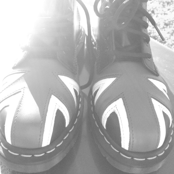 Dr. Martens, 1460 with Union Jack print, NWOT