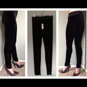 NWT BCBGMaxAzria Skinny Pant Black Velvet Legging