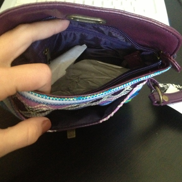 🚫🚫SOLD🚫🚫Fold Over Wristlet NWT - Picture 3 of 4