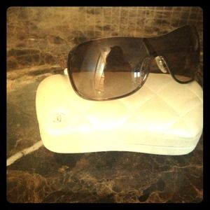 Chanel peal sunglasses