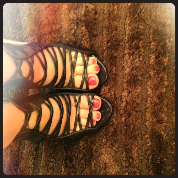 Plum sexy strap 