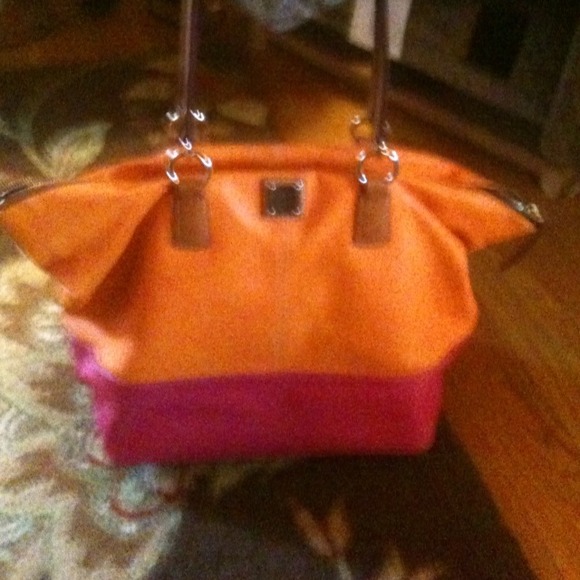 Dooney & Bourke