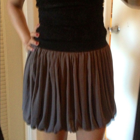 🚫SOLD in bundle🚫Grey Skirt - Picture 2 of 3