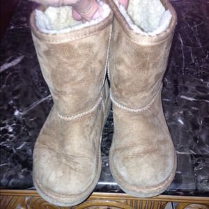 💋SOLD💋UGGs chestnut color kids size 12 as is