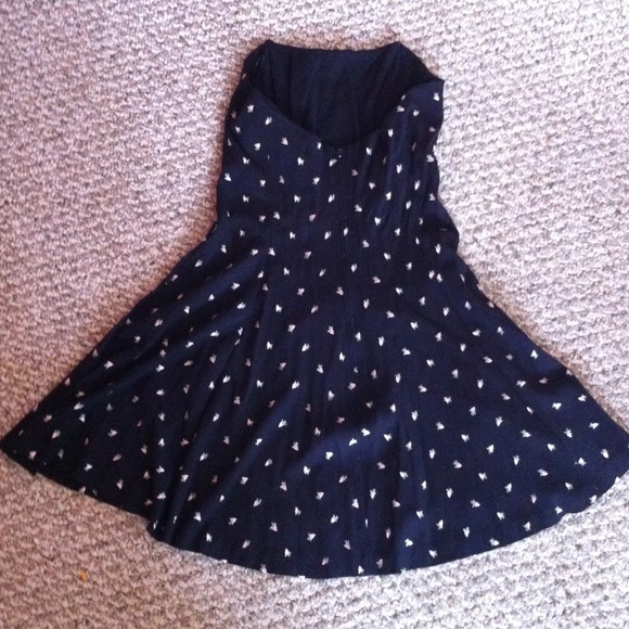 Dress strapless - Picture 2 of 4