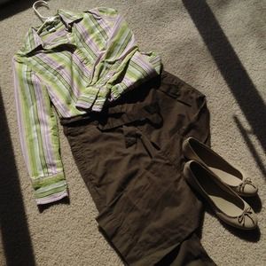 NWOT Banana Republic cute belted capris!