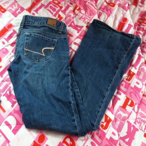 American eagle jeans.