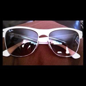 !!!!SOLD!!!!Ray-Ban sunglasses.