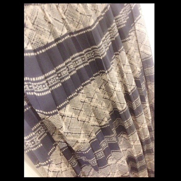 NAVY MAXI DRESS - Picture 2 of 3