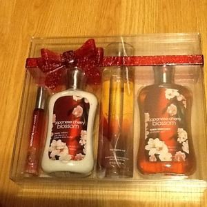 Bath and body works gift set