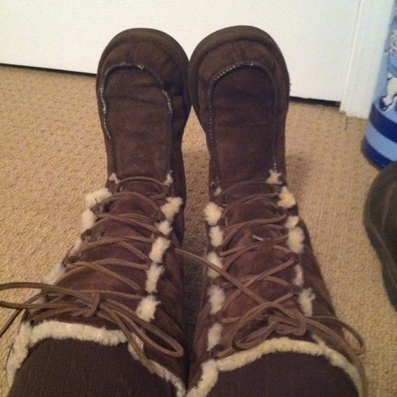 Ugg boots size 9 - lace up
