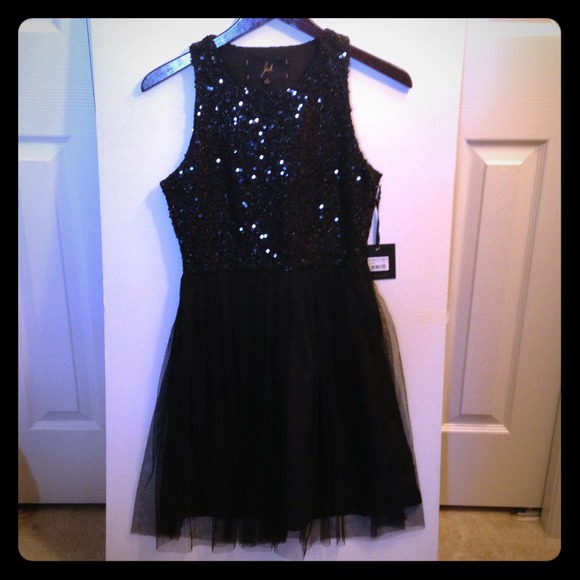 BB Dakota Dresses & Skirts - Modcloth black sequin and tutu dress! Never worn