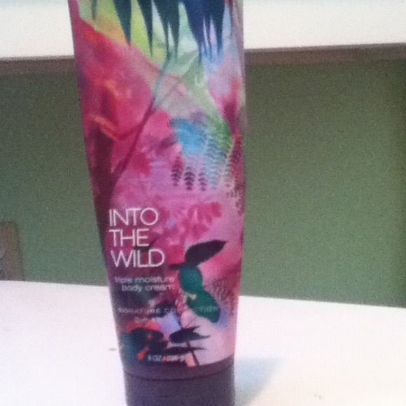 Into the wild triple moisture body cream