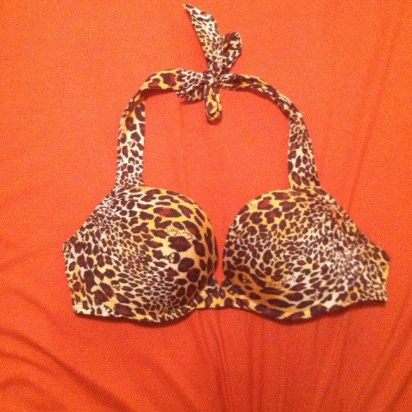 VS BOMBSHELL bikini top!