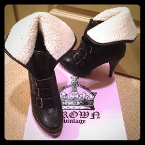 👑CROWN VINTAGE BOOTS👑