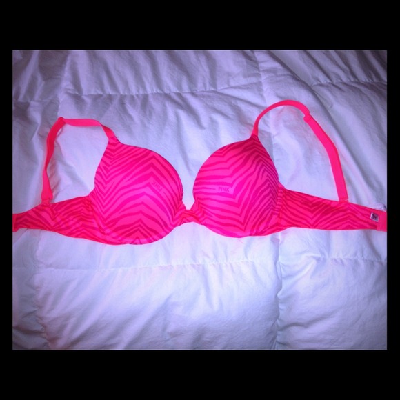 Victoria's Secret 32D push-up