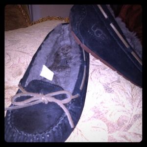 UGG shoes just worn fews time😍😍