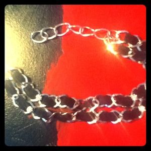 Black Diamond chain chocker