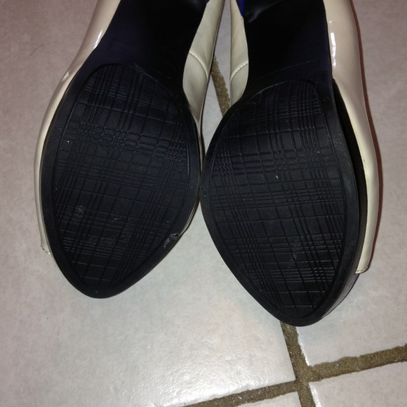 Rampage heels - Picture 3 of 3