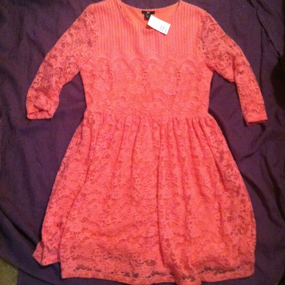 Sold****Coral lace dress! NWT