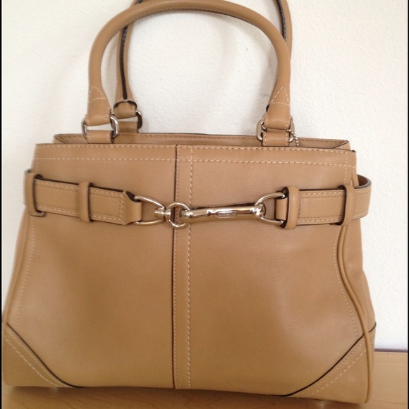 Coach purse! 20% Off