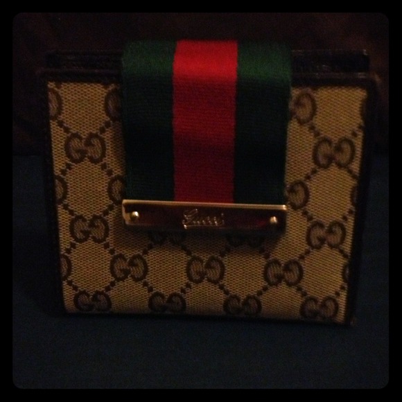 Authentic Gucci wallet