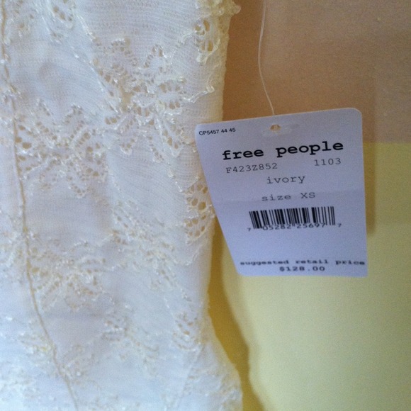 🚫Sold!!🚫 Off white Free People Dress - Picture 3 of 4