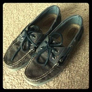 grey sperry's size 6.5