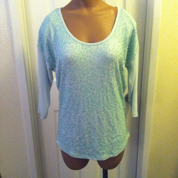 ❌SOLD! NWT Mint Sequin Top @barbiegirl6