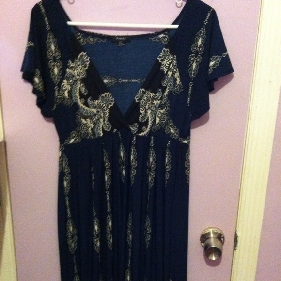Blue/black paisley dress