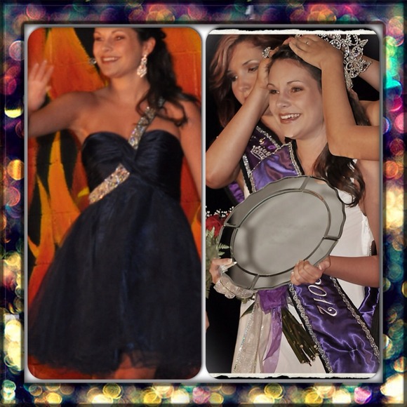 Fit and Flare embellished Prom Dress - Picture 4 of 4