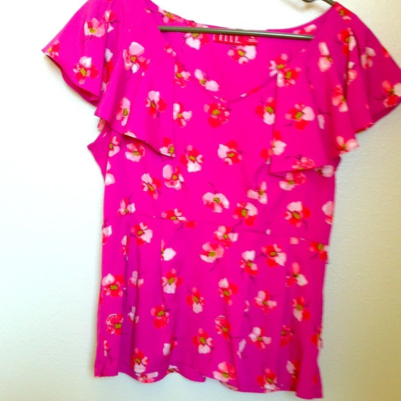 Elle floral top