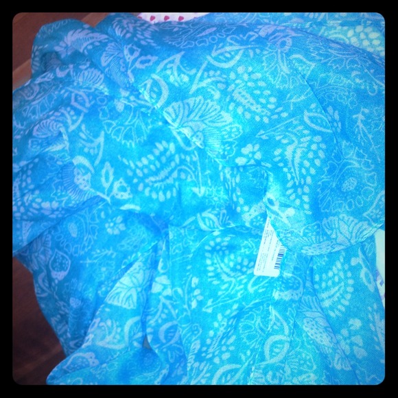 Bought it to wear with my outfit, didn't happen!