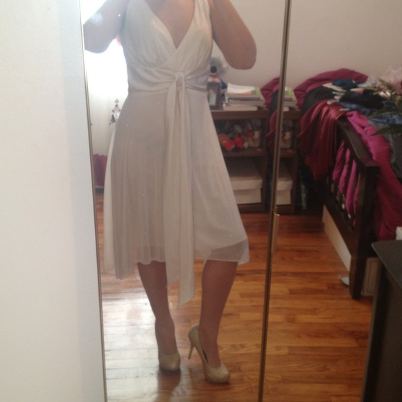 *Champagne Gold Sparkle Vneck  Dress*