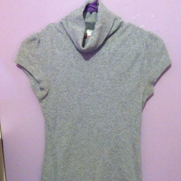Turtle neck short sleeve