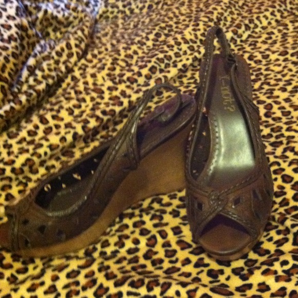 Brown wedges!