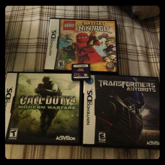 4 Nintendo DS game bundle