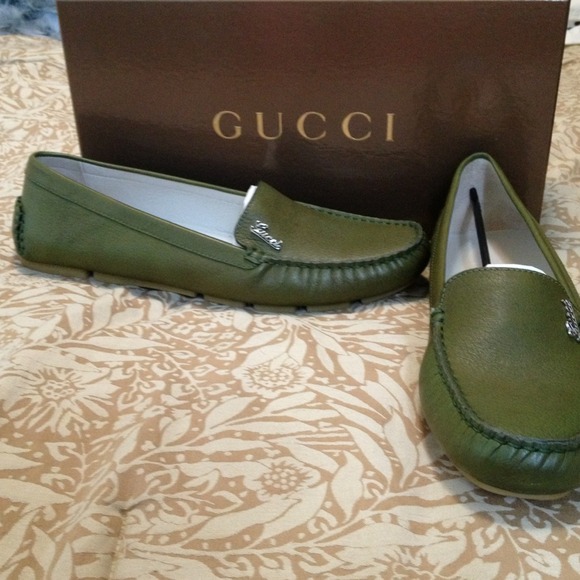 Gucci driving moccasins new in box