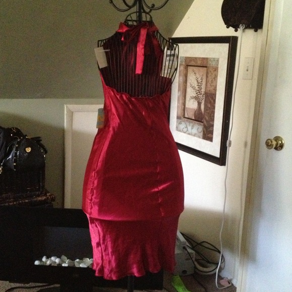 Forever 21 Red Satin Dress❗REDUCED❗ - Picture 2 of 2