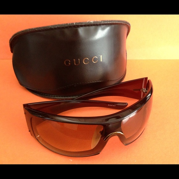 SOLD in bundle 🌟Gucci Authentic Sunglasses