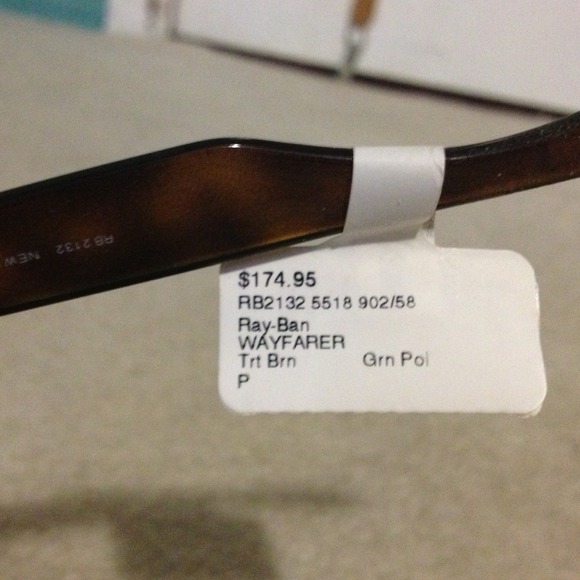 Brand new Ray-Ban Sunglasses