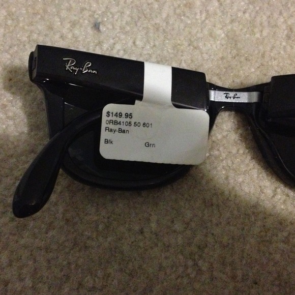 ?TRADED! Black foldable Ray-Ban Sunglasses