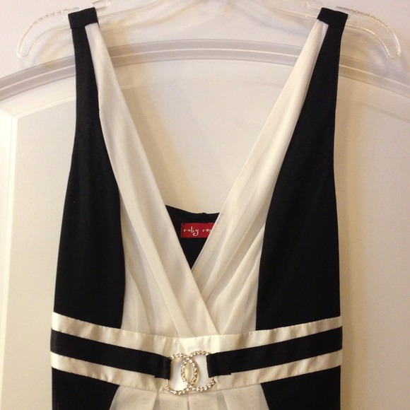 Ruby Rox Dress - NWT & Never Worn - Picture 2 of 3